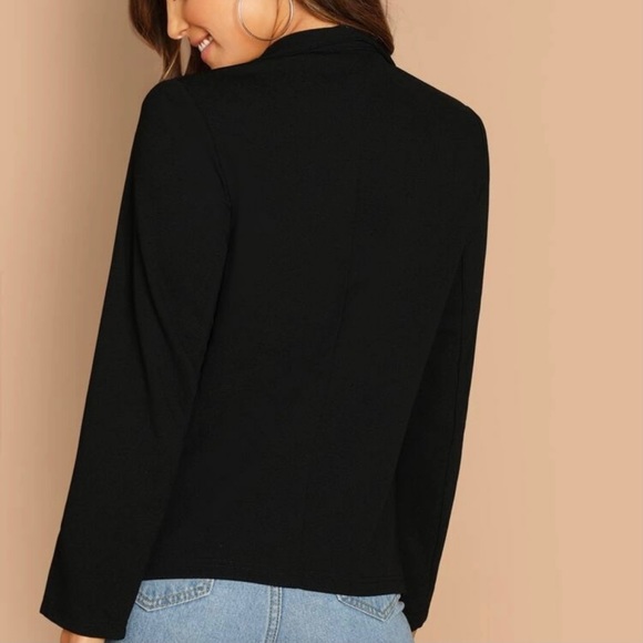 Black Blazer - Picture 5 of 5